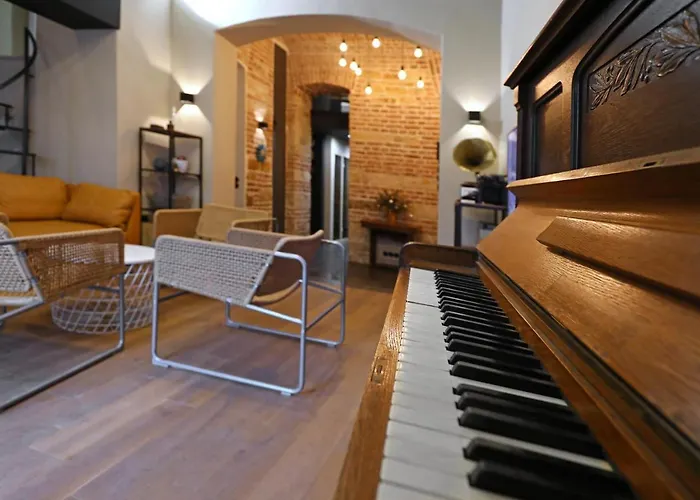 American Loft In The Heart Of アパート プラハ