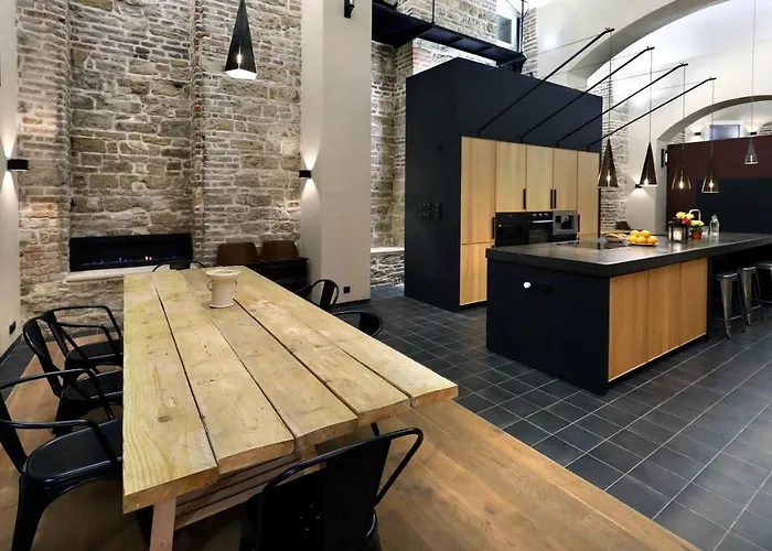 American Loft In The Heart Of プラハ